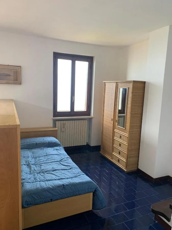 Villa Angela Dorio بيت للعطل